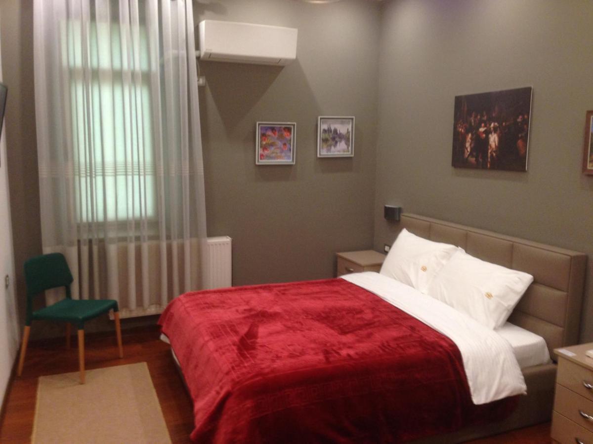 קורצ'ה Hotel Bujtina Bicolli מראה חיצוני תמונה