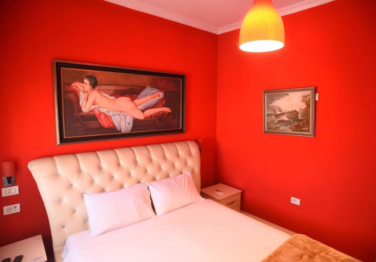 קורצ'ה Hotel Bujtina Bicolli מראה חיצוני תמונה